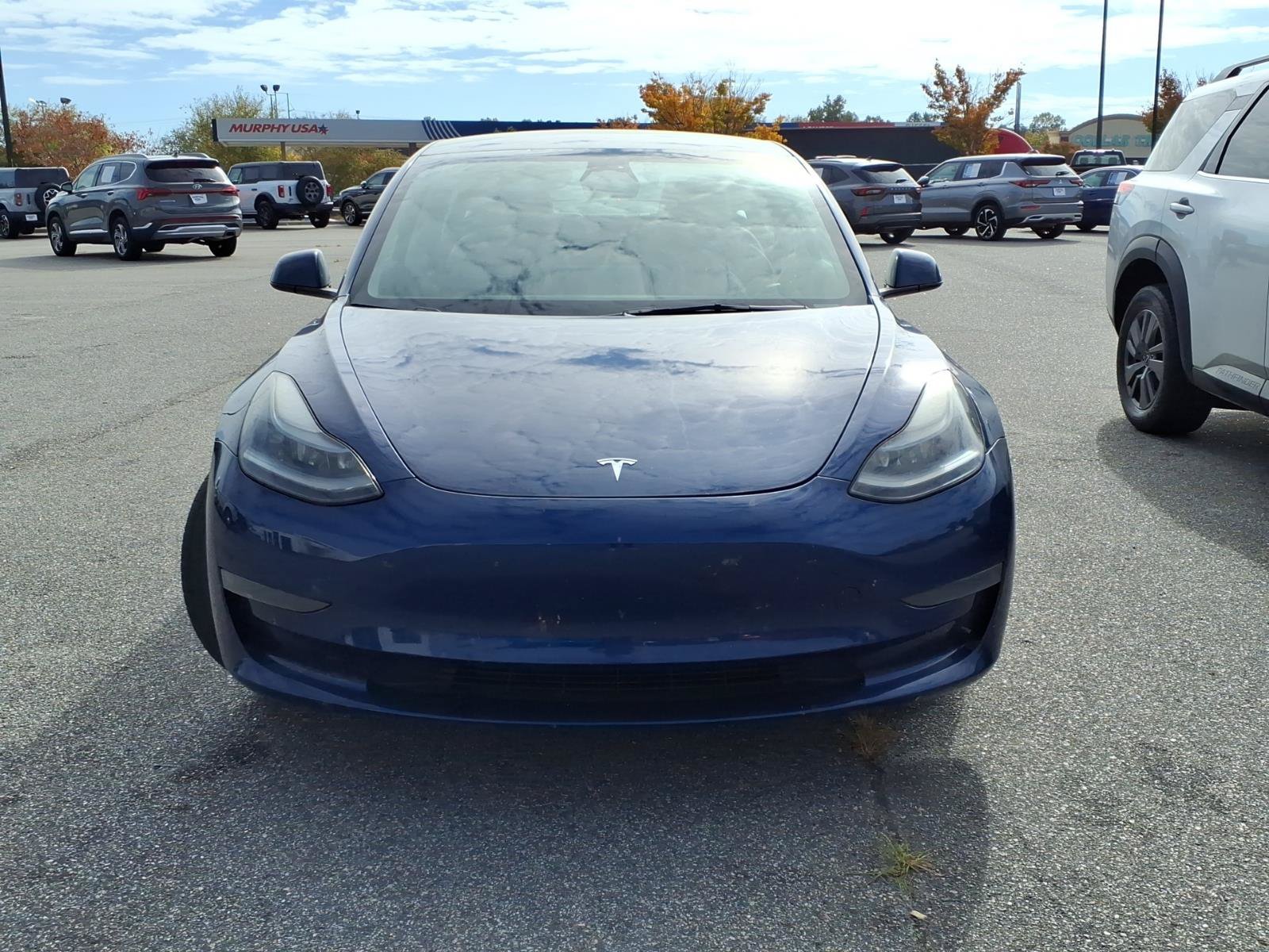 Used 2023 Tesla Model 3 Standard Range RWD image 2