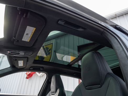 New 2026 Porsche Cayenne GTS image 40