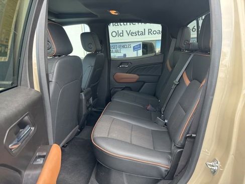 Used 2024 GMC Canyon AT4 AWD/4WD image 18