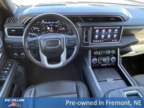 Used 2021 GMC Yukon XL Denali image 2