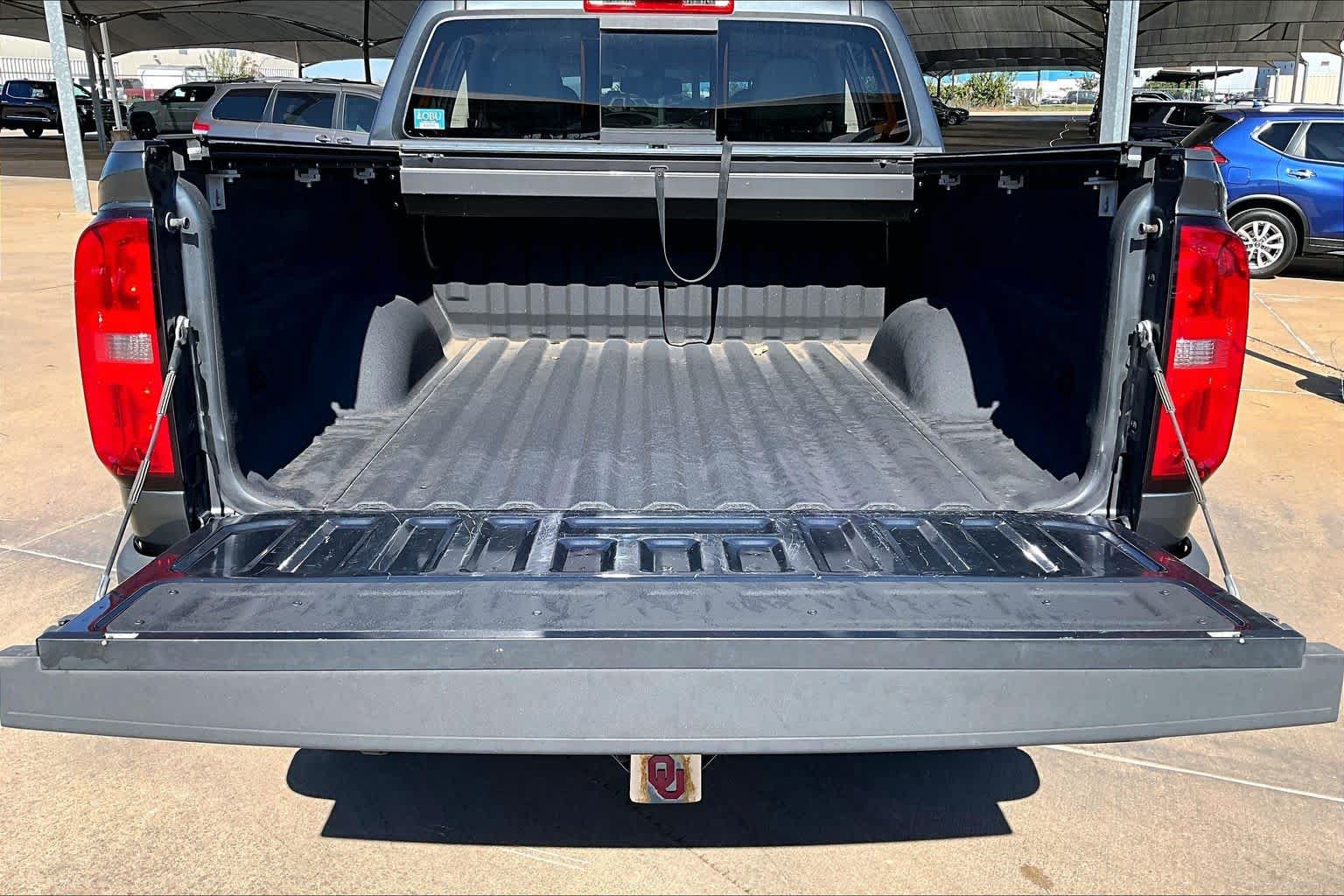 Used 2016 Chevrolet Colorado Z71 AWD/4WD image 30