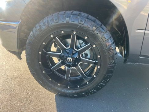 Used 2011 RAM 1500 Classic SLT w/ Luxury Group AWD/4WD image 21