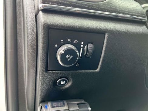 Used 2019 Jeep Grand Cherokee Summit w/ Platinum Series Group AWD/4WD image 14