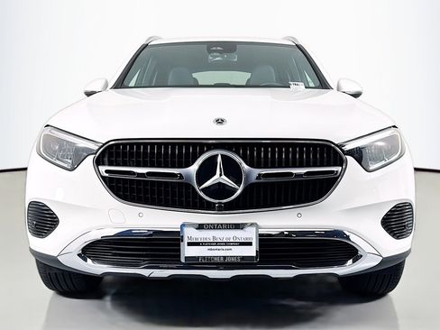 Certified 2025 Mercedes-Benz GLC 300 image 2