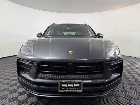 Used 2023 Porsche Macan AWD/4WD image 2