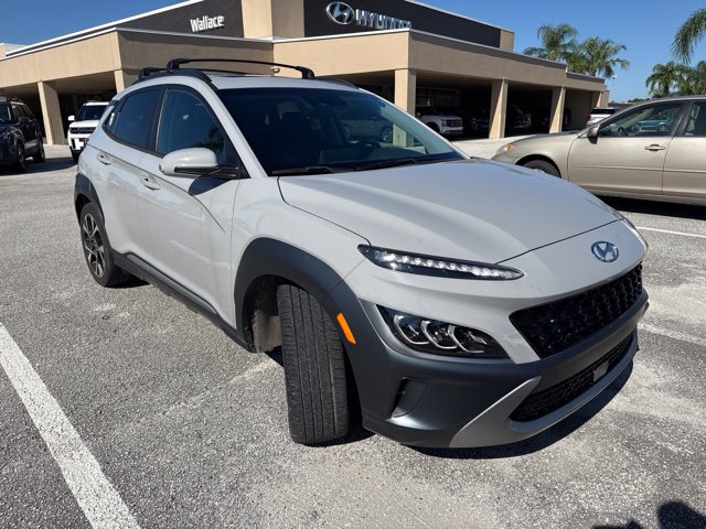 Certified 2022 Hyundai Kona Limited FWD image 2