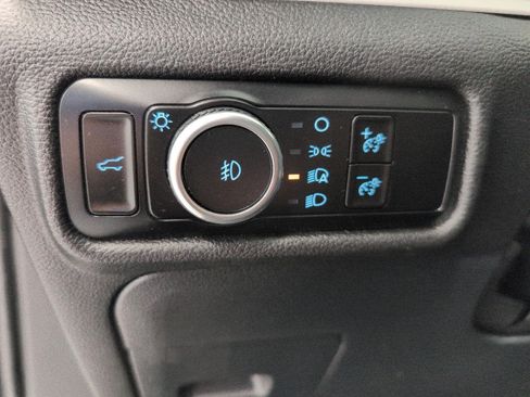 Used 2024 Ford Explorer XLT w/ Equipment Group 202A AWD/4WD image 10