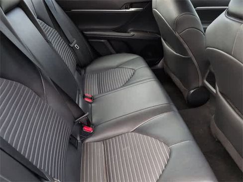 Used 2024 Toyota Camry SE image 21