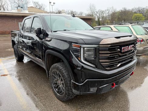 Used 2023 GMC Sierra 1500 AT4X image 1