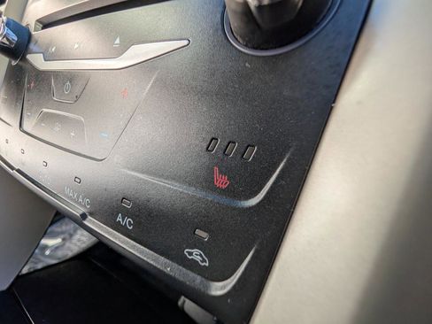 Used 2015 Ford Fusion SE w/ Equipment Group 502A image 14