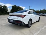 New 2025 Hyundai Elantra SE image 5