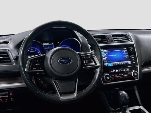 Used 2018 Subaru Outback 2.5i Limited AWD/4WD image 19