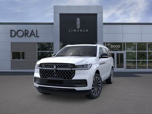 New 2025 Lincoln Navigator Black Label AWD/4WD image 2