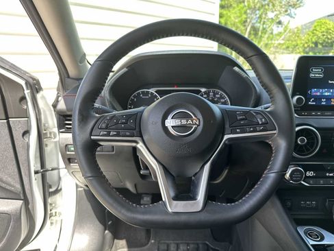 Used 2024 Nissan Sentra SR FWD image 20