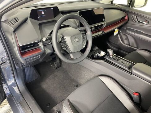 New 2026 Toyota Prius Plug-In Hybrid FWD image 3