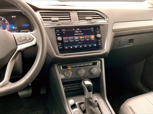 Used 2024 Volkswagen Tiguan Wolfsburg Edition image 6