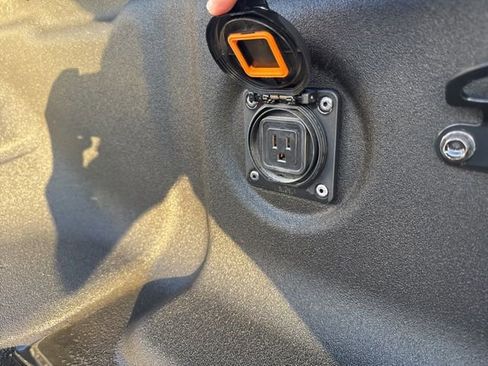 Certified 2023 Nissan Frontier PRO-4X w/ Pro Convenience Package image 23