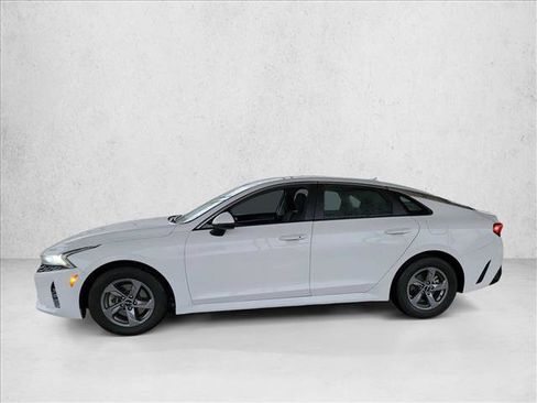 Used 2023 Kia K5 LXS FWD image 8