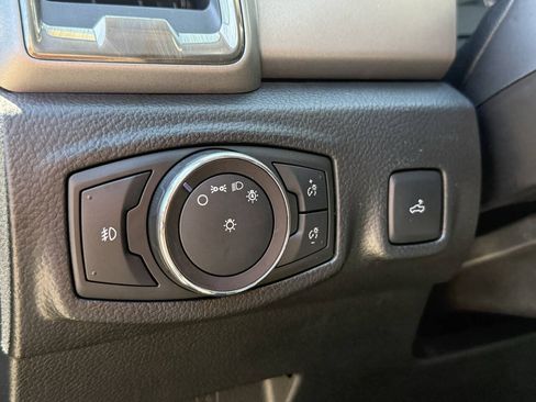 Used 2019 Ford Ranger XLT w/ Equipment Group 302A Luxury AWD/4WD image 13