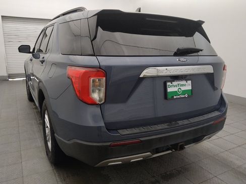 Used 2021 Ford Explorer XLT w/ Equipment Group 202A AWD/4WD image 5
