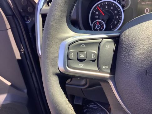 Used 2025 RAM 2500 Big Horn AWD/4WD image 13