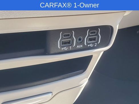 Used 2024 Chrysler Pacifica Touring-L FWD image 24