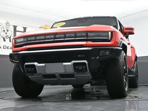 Used 2025 GMC Hummer EV 3X w/ LPO, Illumination Package AWD/4WD image 56