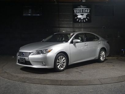 Used 2014 Lexus ES 300h w/ Premium Package w/Bamboo Trim