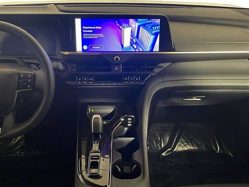 Certified 2026 Toyota Crown Platinum AWD/4WD image 12