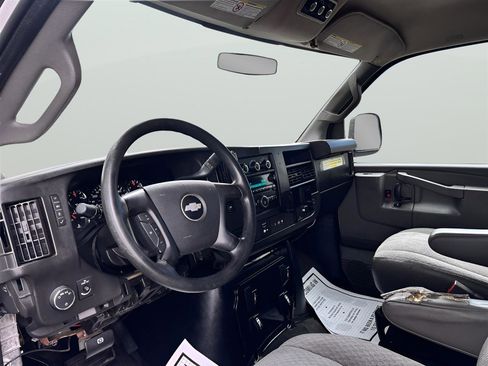 Used 2016 Chevrolet Express 3500 LT w/ LT Preferred Equipment Group RWD image 10