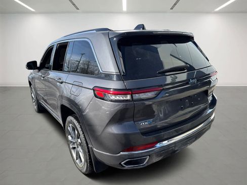Used 2023 Jeep Grand Cherokee Overland w/ MOPAR Finishing Package image 4