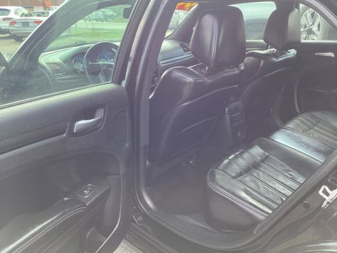 Used 2013 Chrysler 300 S image 6