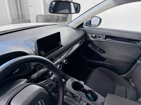 Used 2023 Honda Civic EX image 31