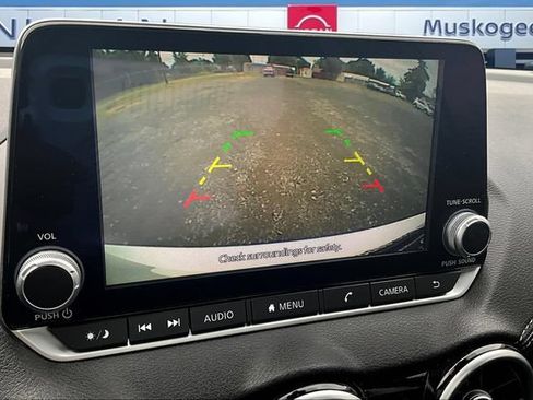 Used 2023 Nissan Sentra SV FWD image 13