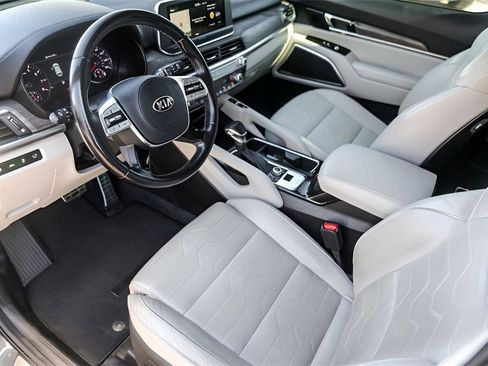 Used 2020 Kia Telluride SX w/ SX Prestige Package image 10