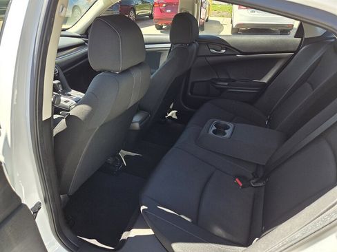 Used 2019 Honda Civic EX image 11