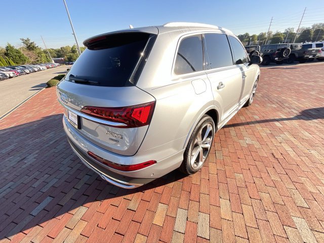 Used 2024 Audi Q7 3.0T Premium Plus AWD/4WD image 35