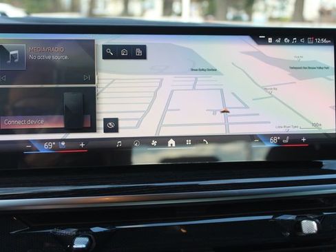 New 2026 BMW X6 xDrive40i w/ Executive Package image 16