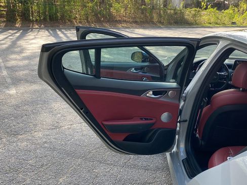 Used 2020 Kia Stinger GT2 image 43