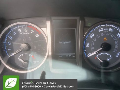 Used 2023 Toyota Tacoma TRD Off-Road w/ Technology Package image 2