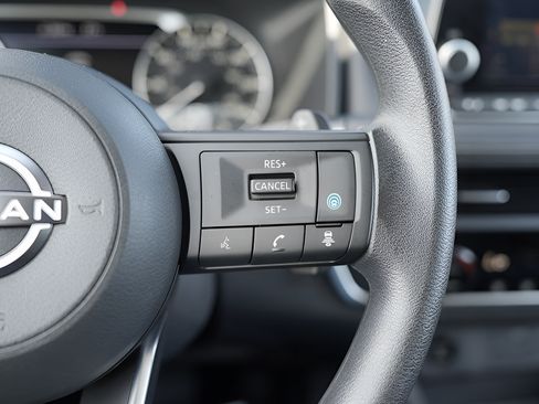 Used 2024 Nissan Rogue SV AWD/4WD image 27