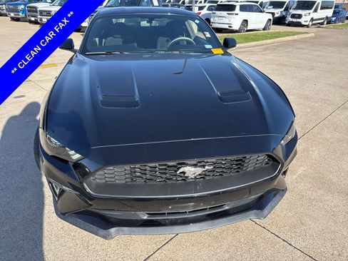 Used 2020 Ford Mustang Ecoboost image 2