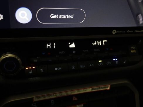 Used 2024 Toyota Tundra Limited AWD/4WD image 12