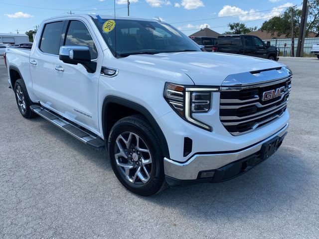 Used 2023 GMC Sierra 1500 SLT AWD/4WD image 8