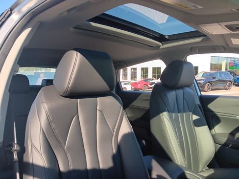 Used 2025 Acura Integra FWD image 18