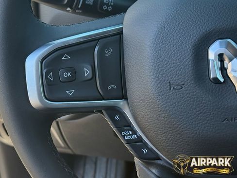 New 2026 RAM 1500 4x4 Crew Cab image 18