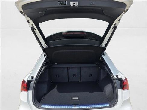 New 2025 Audi Q3 2.0T Premium image 24