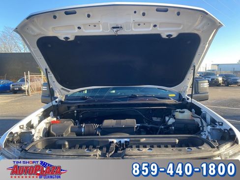 Used 2022 Chevrolet Silverado 2500 Custom w/ Custom Value Package image 11