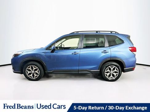 Used 2023 Subaru Forester Premium AWD/4WD image 5
