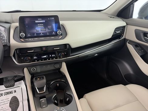 Certified 2023 Nissan Rogue SL AWD/4WD image 4